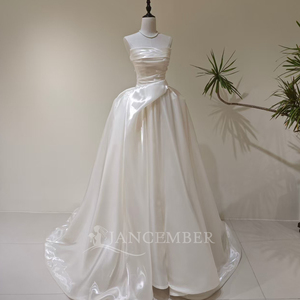 Vestido de Novia Moderno LY88 con Cuello Barco, Encaje Brillante, Volantes, Flores, Apliques de Cristal y Bordados para Fiesta - Product Image 1