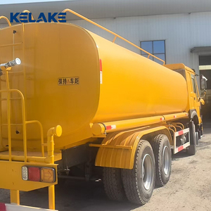 Camion-citerne Howo 6x4 Sinotruk Howo avec moteur WD615.87, réservoir de carburant de 400L, réservoir de 4mm pour le transport d'eau et le contrôle de la poussière - Product Image 3