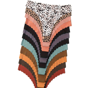 レディースセクシーローライズTバックショーツ高品質シームレスチーキー下着無地アイスシルクGストリングレオパード柄ソリッドウエスト - Product Image 1