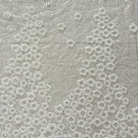 Tissu en maille florale 3D en polyester 100 % avec broderie de sequins scintillants, vente en gros d'usine