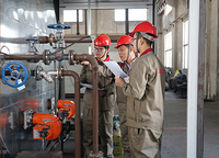 Réservoir de stockage de bitume horizontal conteneurisé de 45 m³ à chauffage électrique avec pompe pour centrale d'asphalte, faible coût d'entretien, pour routes