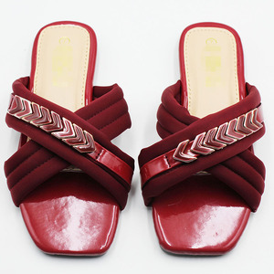 Usine de chaussures en chine, pantoufles d'été à la mode pour femmes, sandales plates de grande taille, nouveaux styles - Product Image 3