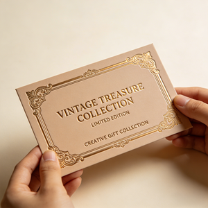 Servizio di Stampa Personalizzata di Biglietti d'Auguri Artistici Vintage, Cartoline su Carta Speciale di Alta Qualità con Goffratura Intensa e Lamina Dorata - Product Image 1