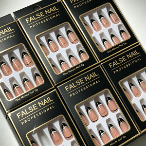 Faux ongles carrés courts en ABS résistant aux chocs, effet chrome métallisé, avec franges à pampilles, pour ambiance de soirée en boîte de nuit, livraison rapide en gros - Product Image 3