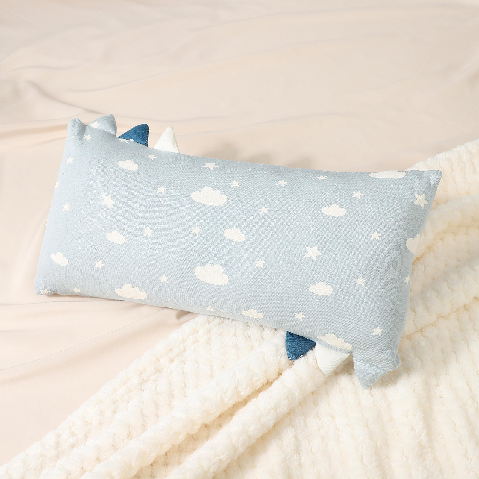 ดาวและเมฆ