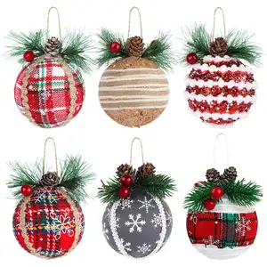 Weihnachtsschaumball-Zubehör Weihnachtsbaum hängende Kugeln Dekorationen mit Kiefern rot Weihnachtsball für Heimdekoration festlich