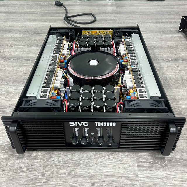SIVGprofessional TD-grade 4-channel 2000W High-power Amplifier with 8-ohm High-quality Audio, Suitable for Stage and Outdoor Use