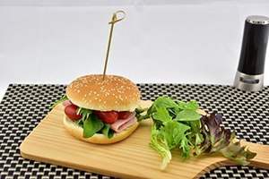 Brochetas de nudo anudado de té de bambú Selecciones para cócteles Brocheta de fruta roja Brocheta de lazo - Product Image 2