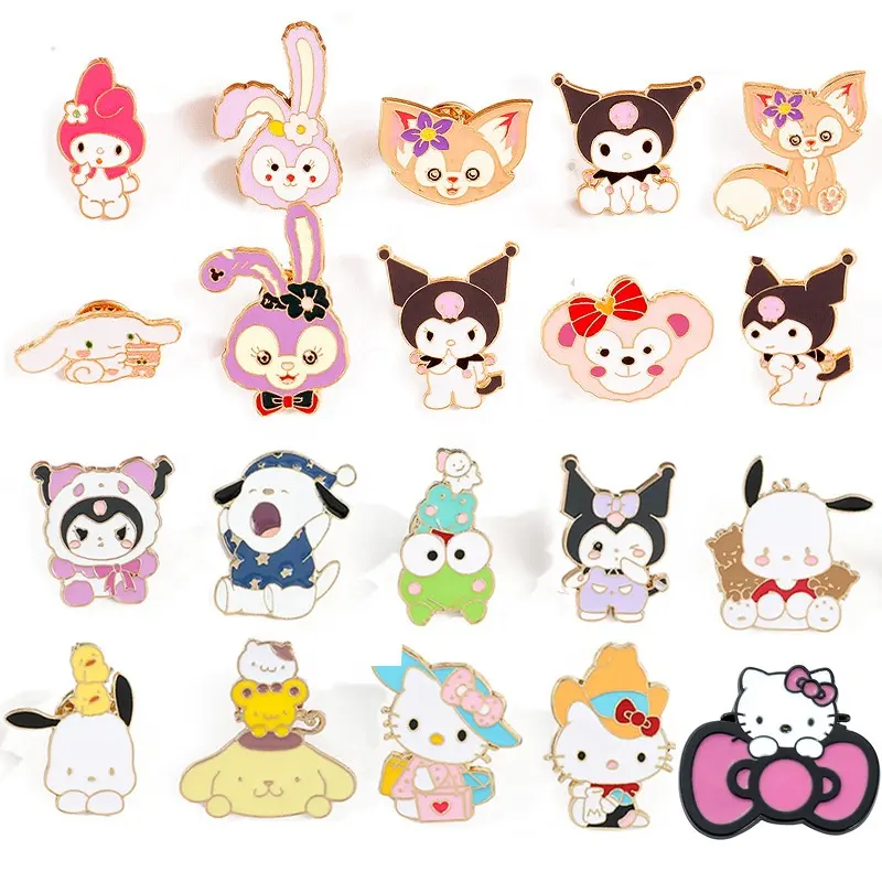 Cartone animato personalizzato di fabbrica cute Sanrio Kulomi School Party Fair indossando spilla in metallo spilla da bavero cappello pin bag badge