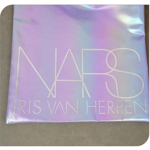 Sac fourre-tout en PU laser pour femme, nouveau design, portable et durable, sac à bandoulière pour femme avec logo imprimé, vente en gros - Product Image 4