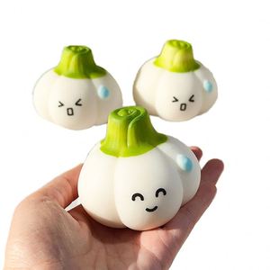 Juguete Antiestrés Personalizado con Forma de Ajo - Ajo Realista - Juguete Creativo para Aliviar el Estrés con Rebote Lento - Product Image 1