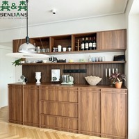 Buffet moderne en noyer SLS avec crédence cannelée, rail électrique intelligent et bar à café intégré