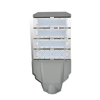 Lampadaires LED 300W SMD3030 à corps en aluminium moulé sous pression, modules carrés efficaces à CCT variable pour usage municipal