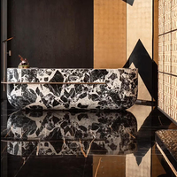 Table de réception en marbre naturel pour spa, designs de comptoirs d'accueil en marbre Calacatta noir avec logo