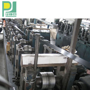 Grille en T galvanisée de barre en T de faux <span class=keywords><strong>plafond</strong></span> en métal de prix <span class=keywords><strong>bas</strong></span> pour la <span class=keywords><strong>suspension</strong></span> de <span class=keywords><strong>plafond</strong></span> - Product Image 4