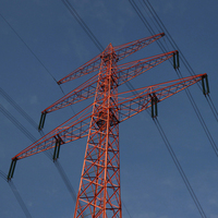 Tour d'angle en acier galvanisé à chaud, résistante au vent, pour ligne de transmission électrique aérienne de 10 kV à 500 kV, usage intensif