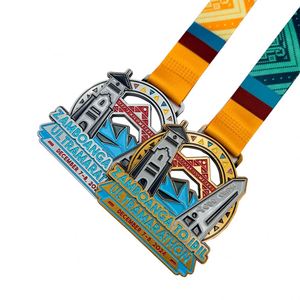 Médaille personnalisée en émail souple plaqué or pour récompense de l'excellence des joueurs d'équipe de mathématiques – Artisanat métallique - Product Image 3