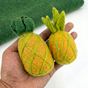 Adorno de Piña de Fieltro y Lana, Juguete Educativo de Simulación para Niños, Decoración de Interiores - Product Image 1