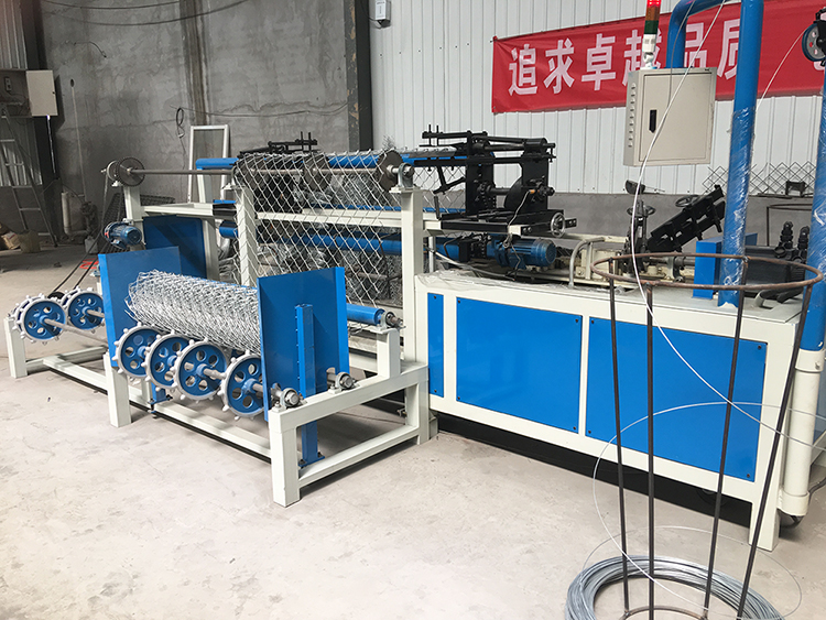 fully automatic diamond wire mesh Chain link fence net making machine equipment manufacture price