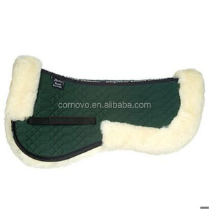 Tapis anglais pour <span class=keywords><strong>cheval</strong></span> selles en peau de mouton chevaux équitation saut équestre vente en gros ensemble de tapis de selle demi-spectacle pour saut bareback - Product Image 4