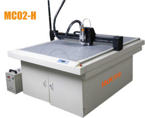 Plotter da Taglio Digitale Automatico RUK ad Alta Precisione con Alimentatore Automatico per Taglio Multi-Materiale - Product Image 1