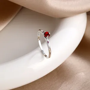 Anello Elegante da Donna in Argento 925 con Fiocco Rosa e Cuore Rosso, Regalo per San Valentino, per Matrimoni e Feste, dalla Cina - Product Image 3