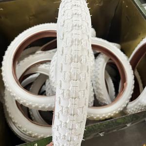 Pneu <span class=keywords><strong>de</strong></span> vélo coloré 12.5 "Pneus <span class=keywords><strong>de</strong></span> vélo pour enfant 12 1/2X2 1/4 (62-203) et 12.5" Tubes <span class=keywords><strong>de</strong></span> vélo robustes <span class=keywords><strong>Valve</strong></span> Schrader - Product Image 2