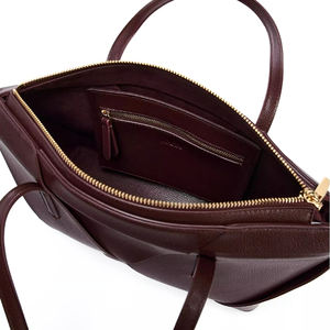 กระเป๋าสะพายไหล่สไตล์ย้อนยุคสำหรับการเดินทางกระเป๋าสะพายสไตล์วินเทจเรียบง่ายและทันสมัย - Product Image 4