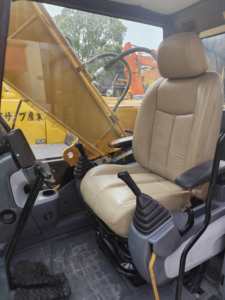 Excavadora de Cadenas Usada Caterpillar 320DL Tipo Oruga de 20 Toneladas con Capacidad de Cucharón de 0.36m y Potencia de 103KW - Product Image 5