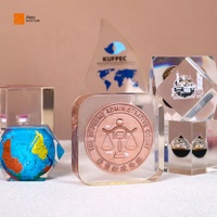 Artesanías de Poliresina Personalizadas de Alta Gama con Placa de Logotipo Integrada para Decoración de Negocios, Hogar, Escuela y Gobierno, Artesanías OEM
