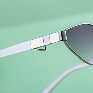 Lunettes <span class=keywords><strong>de</strong></span> soleil Partagas Fashion Fancy Designer avec logo personnalisé, métal polygonal avec chaîne, protection UV400, lunettes <span class=keywords><strong>de</strong></span> soleil pour femmes - Product Image 2