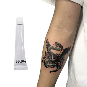 ครีมบำรุงหลังสักคุณภาพสูง ครีมพรีเมียมสำหรับรอยสัก ใช้สำหรับมืออาชีพ ติดทนนานและปลอดภัย ครีมไวท์ครีมสำหรับรอยสัก 99.9% - Product Image 1