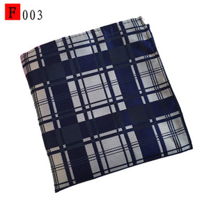 ผ้าเช็ดหน้าพิมพ์ลายดอกไม้สไตล์วินเทจสำหรับผู้ชาย ขนาด 25*25 ซม. - Product Image 4