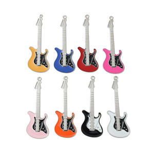 Nuovo Ciondolo Creativo a Forma di Chitarra Colorata, Accessori per Gioielli, Decorazioni Fai-da-Te, Portachiavi, Ornamenti per Borse, Charm per Cover Telefoni - Product Image 2