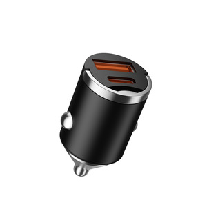 Mini chargeur de voiture invisible 30W PD à charge rapide 12-24V double port USB pour smartphone - Product Image 2