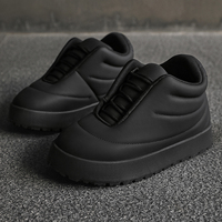 Nouvelles Chaussures Décontractées Tendance Hiver Style Baskets Classiques Noires et Blanches pour Jeunes Personnes, Tailles 39-45, Idéales Streetwear