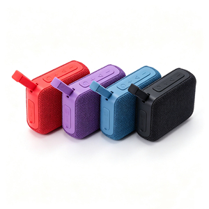 Altavoz Reproductor de Música Inalámbrico Portátil con Bluetooth, Recargable, de Tela, Pequeño para Exteriores, Camping y Senderismo - Product Image 5