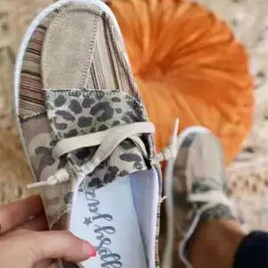 Zapatos planos de lona para mujer, zapatillas informales de leopardo para primavera