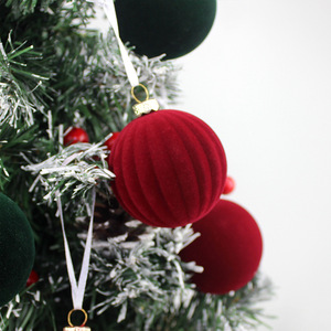 Nuevo y Exquisito Juego de Bolas de Navidad de Terciopelo, Elegantes Adornos para Árboles de Navidad y Colgantes para Fiestas Navideñas en el Hogar - Product Image 3