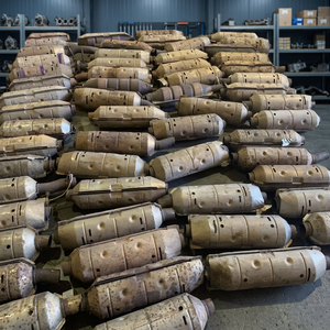 Catalyseur universel d'occasion de haute qualité, provenant de déchets, avec tailles T3/T4/T6, garantie de 2 ans, référence OE 6899999, directement de l'usine - Product Image 3