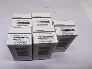 Roulement linéaire à billes en acier inoxydable chromé <span class=keywords><strong>THOMSON</strong></span>, mouvement fluide, modèles SSEM20PNW, SSEM20OPNWW, SSEM25OPNWW - Product Image 4