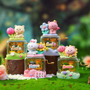 Pequeña caja <span class=keywords><strong>de</strong></span> música <span class=keywords><strong>de</strong></span> plástico <span class=keywords><strong>de</strong></span> nuevo diseño con bonitos adornos <span class=keywords><strong>de</strong></span> animales <span class=keywords><strong>de</strong></span> dibujos animados manivela decoración <span class=keywords><strong>de</strong></span> mesa <span class=keywords><strong>de</strong></span> Navidad - Product Image 3