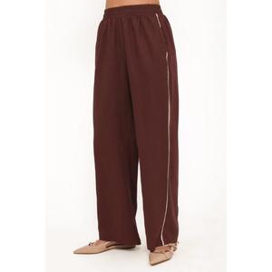 กางเกงไลฟ์สไตล์ทรงเข้ารูปสำหรับผู้หญิง ผลิตจากผ้าเนื้อนุ่มและดีไซน์สวมใส่สบายสำหรับทุกวัน - Product Image 2