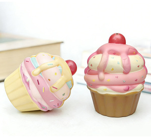 Juguete Antiestrés con Forma de Helado al por Mayor, OEM/ODM, Logotipo Personalizado, Regalo Promocional, Juguete Sensorial para Aliviar el Estrés, Juguetes Blandos para Apretar - Product Image 3