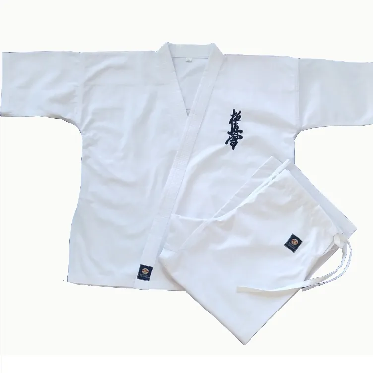 2023 art martial porter polyester-coton karaté kyokushin costume Kimono karaté Gi uniformes kyokushin uniforme