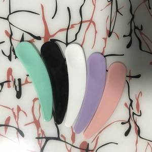 Crescent Shaped Facial Spoon Plastic PP Injection Molding Cosmetic Packaging <b>Tool</b> For Face Mask Cream Dispensing <b>Small</b> Scoop - Product Image 5
