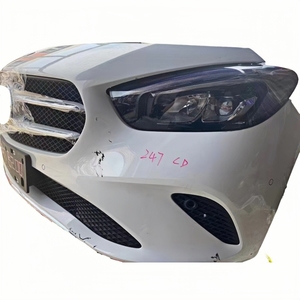 Pare-chocs avant de qualité durable avec découpes d'antibrouillard pour <span class=keywords><strong>Mercedes</strong></span> Benz <span class=keywords><strong>Classe</strong></span> <span class=keywords><strong>B</strong></span> W247 Attelage de <span class=keywords><strong>remorquage</strong></span> arrière de remplacement - Product Image 2