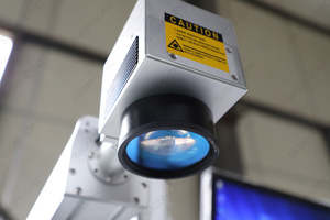 Nhôm Kim Loại Khắc Máy 20W/30W/50W <span class=keywords><strong>CNC</strong></span> Laser Sợi Đánh Dấu Máy Cho Kim Loại Khắc - Product Image 2