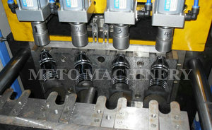 مخزون--زجاجات الحيوانات الأليفة <span class=keywords><strong>4</strong></span> تجويف زجاجة ماء شبه تلقائي نظام تحميل التشكيل بسعر منخفض يتميز قلب محرك PLC - Product Image 4