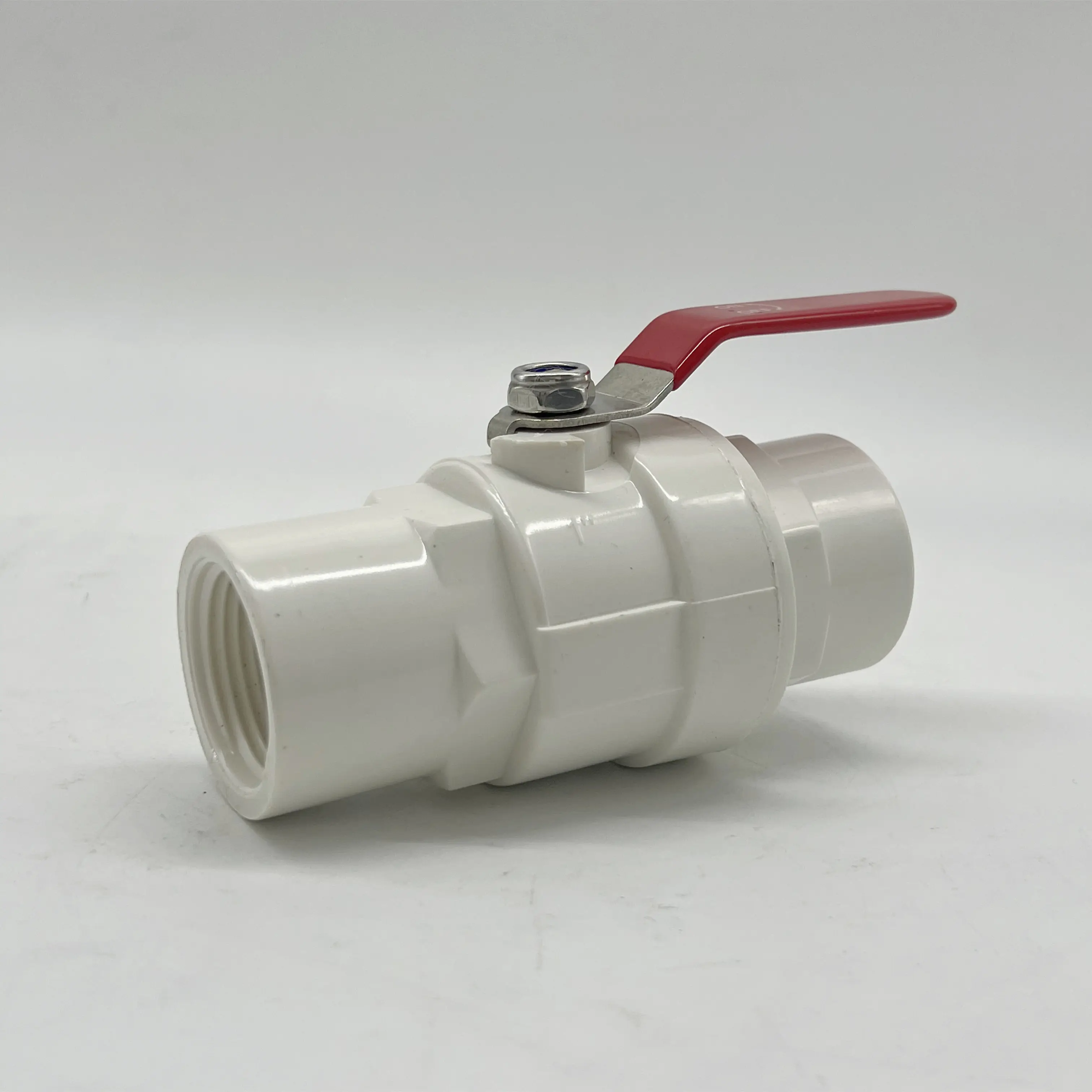 China factory supply pvc two pieces ball valve stainless steel handle